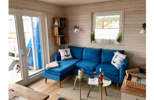 Heiligenhafen Boat Rental | Hausboot Fehmarnsund