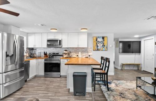 Ridge Wood Heights House | Ultimate Private Home with Heated Pool