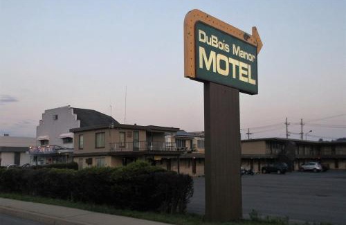 DuBois Hotel | DuBois Manor Motel by OYO