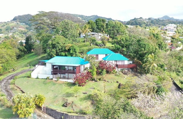 Amazing views, close to supermarkets, shopping, beaches