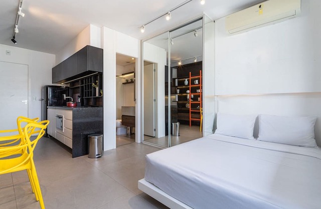 Studio completo no coração de SP | República