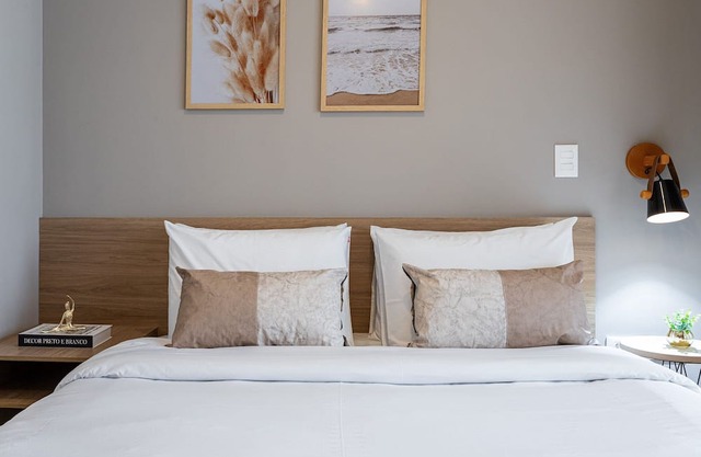 Studio Charmoso com Sacada e Cozinha | Jardins