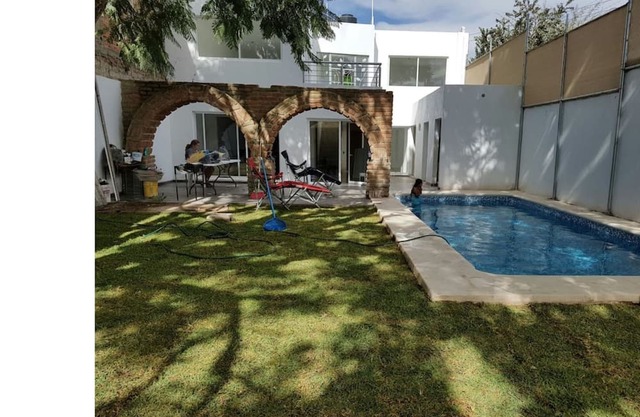 Hermosa Residencia, con Alberca Templada Privada!