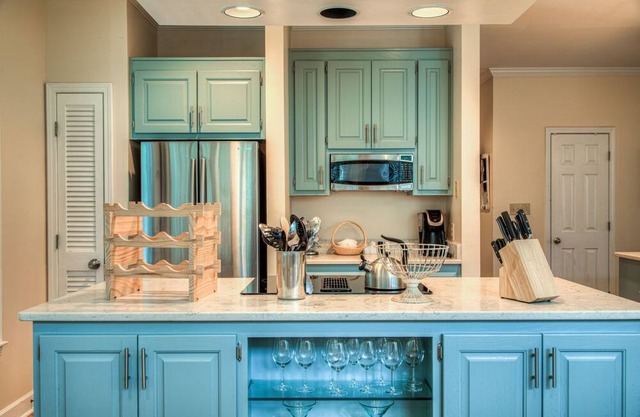 Two-Bedroom Cottage Located within the Historic Wachesaw Plantation