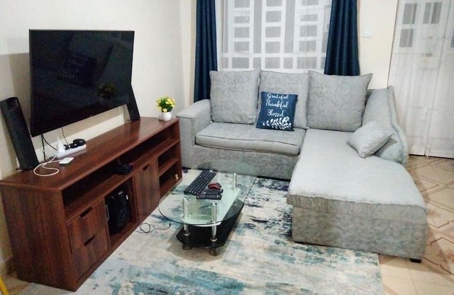 Kayla's paradise, two bedroom master ensuit fully serviced & furnished apartment