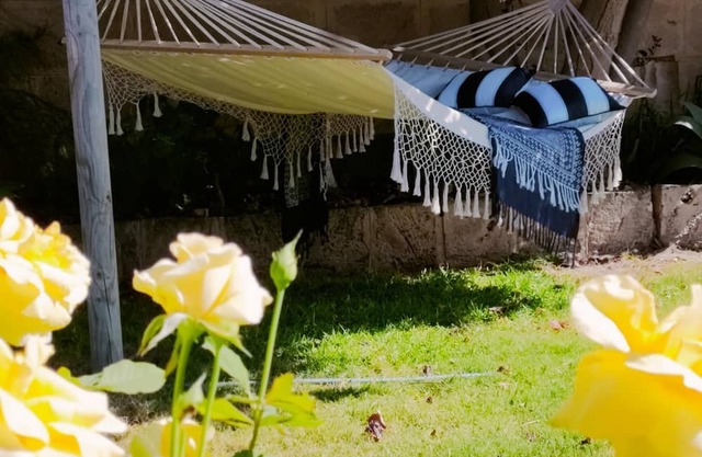 Yanchep seaside cottage a coastal retreat Pet Friendly