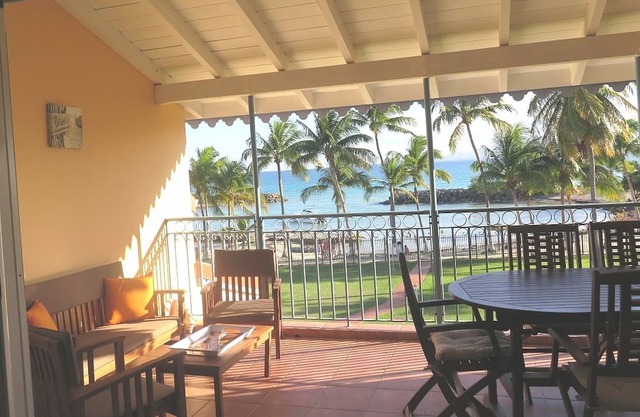 Duplex apartment sea and mountains view well located at the heart of Guadeloupe