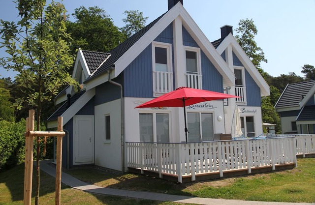 Close to the beach holiday house with feel-good atmosphere