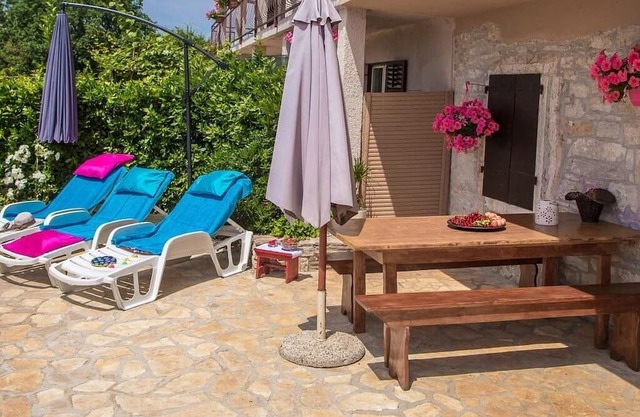 Family friendly house with a swimming pool Radetići, Central Istria - Središnja Istra (K-17183)