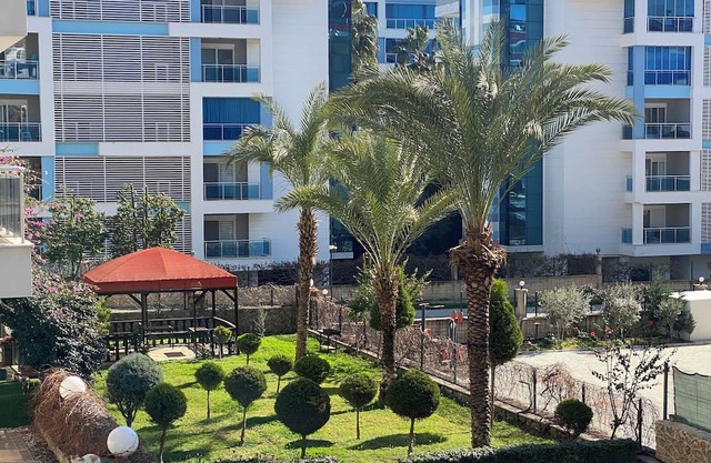Alanya Kestel 2+1 apartment with huge terrace, pool, 300 meters to the beach