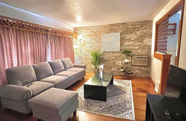 Cozy Home in Cheektowaga