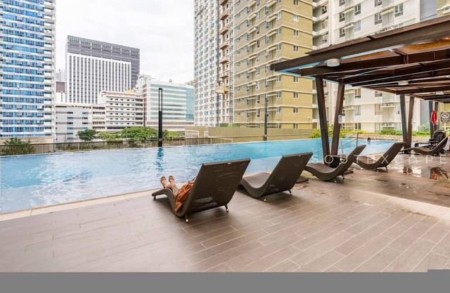 Furnished Studio | City View, WiFi, Netflix and Pool