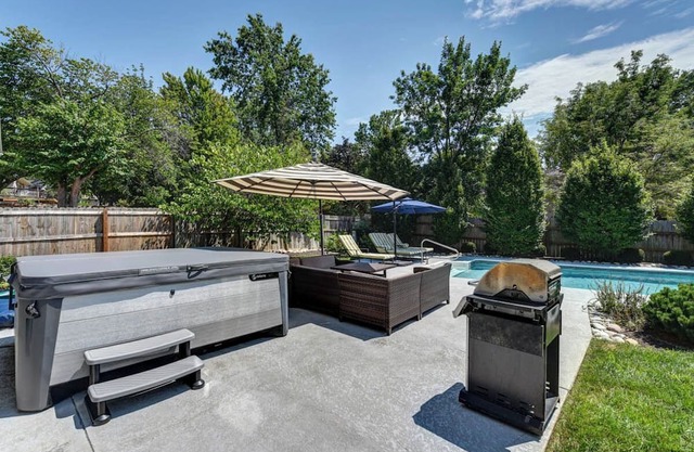 Luxury Lenexa 3-bedroom house with heated pool