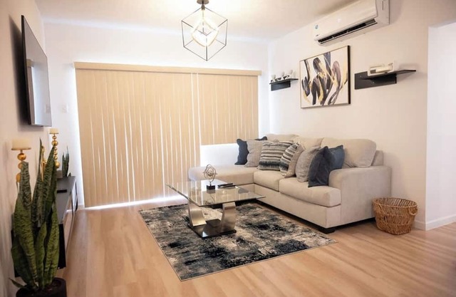 10 minutes from Maracas Bay /Gated 3BD Apartment with Pool and Gym…