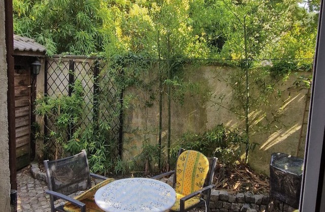 Charming cottage (46 m2), small garden, 2 bedrooms. Pets allowed.