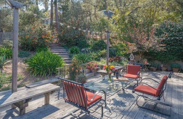 Jardin de Soledad 2br in Monterey Near Downtown