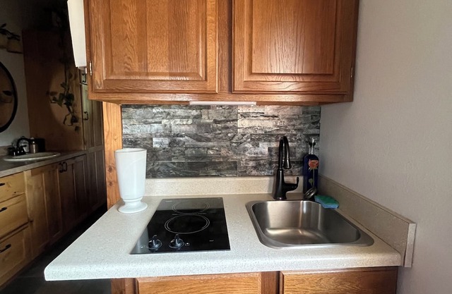 Cozy Mid-Term 2-bedroom ADU 15-min from Downtown Bozeman