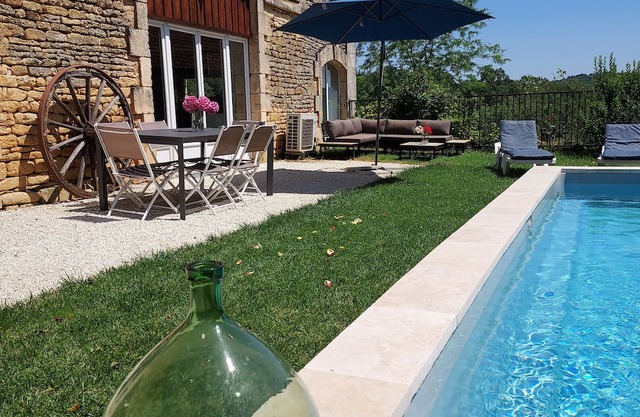 Holiday Home 'Gîte De Charme Avec Piscine Privée' with Private Terrace and Air Conditioning