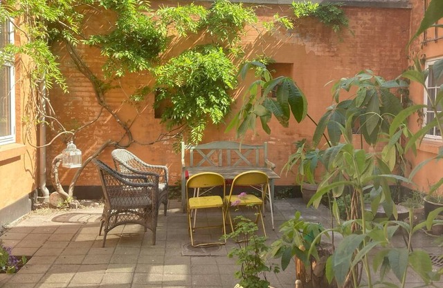 City Apartment in Copenhagen with 3 bedrooms sleeps 5