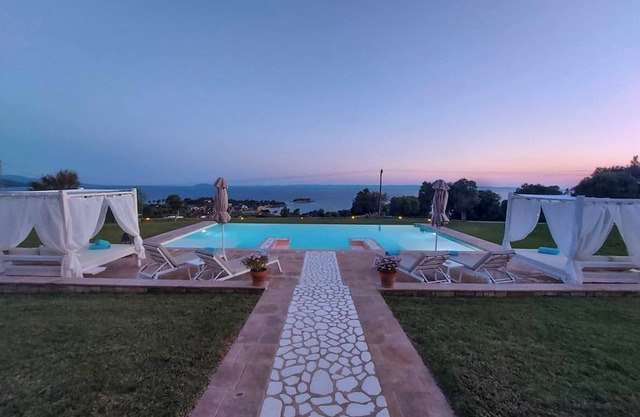 Sithonian Blue Royal villa