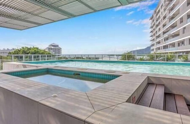 Luxury 1BR Apartment @ Harbour Lights Cairns