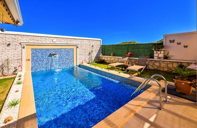 Villa w Pool and Garden 10 min to Beach in Kas