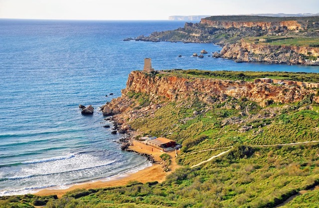 Merill Pool and Sea, charming Apart 1