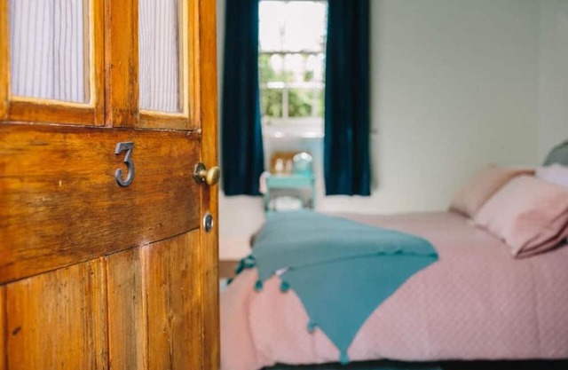 Beautiful and Secluded Garden Suites at the heart of historic Auburn