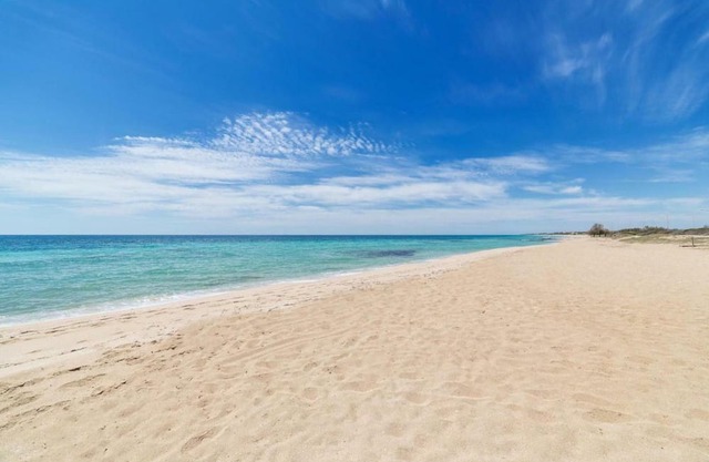 Le Bianche Apartment 4 close to the beach