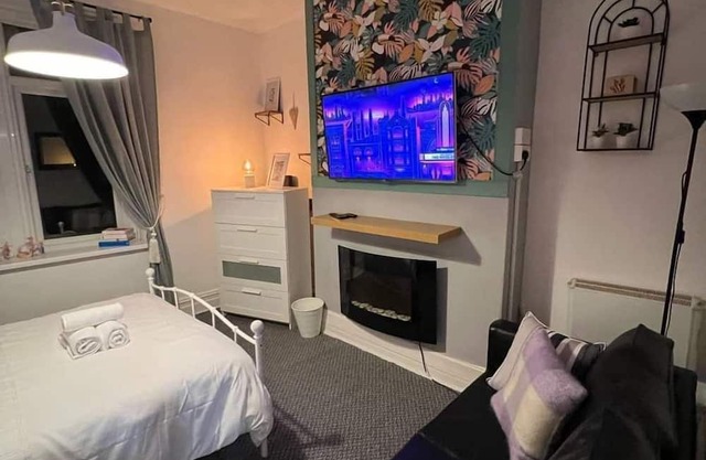 Cardiff Cozy Apartment with 2 Bedrooms