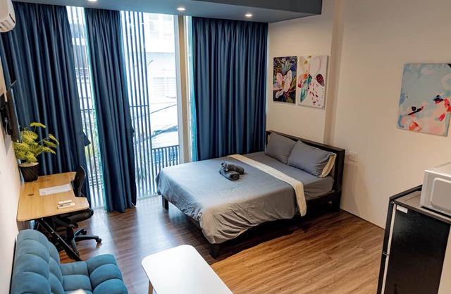 Tranquil "Amable Home" 7 minutes to Airport & Center / Free Laundry, Fast Wifi