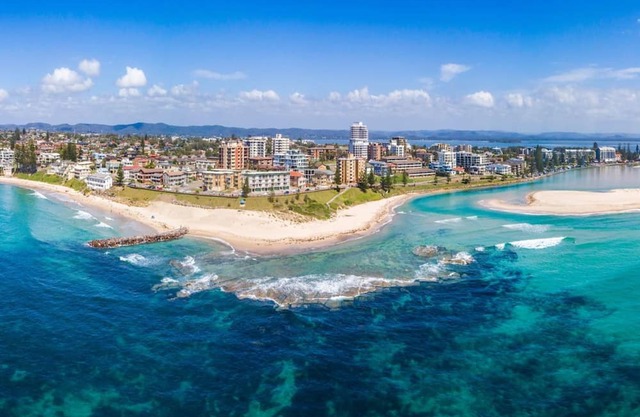 Beachside Bliss - Forresters Beach