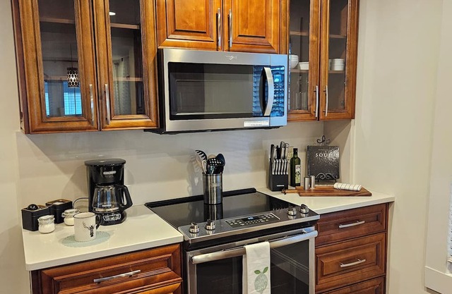 Rivertown Haven walk to historic downtown Newburgh and the OHIO river