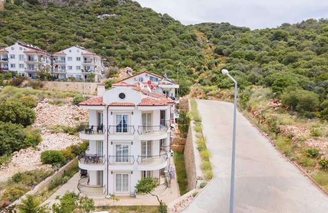 Cozy House with Sea and Nature View in Antalya
