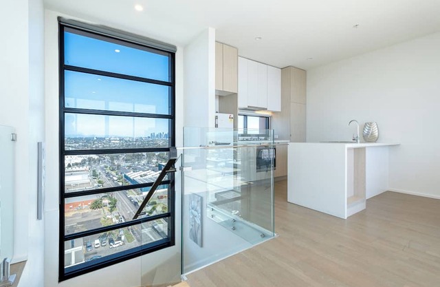 This apartment is a 2 bedroom(s), 2.5 bathrooms, located in Maribynong, VIC.