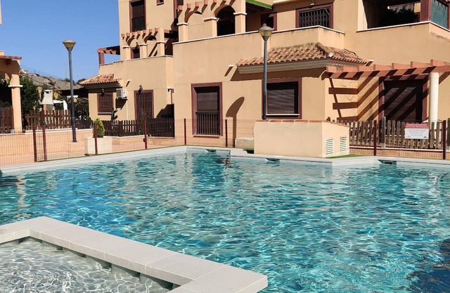 Appartement Pour 4 Personnes Avec Piscines Communes à Aguilas