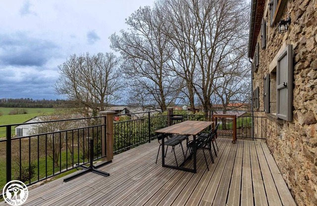 Gîte du Renard - LE VERNET-CHAMEANE