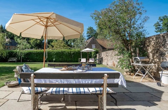 Beautiful cottage near Soho Farmhouse