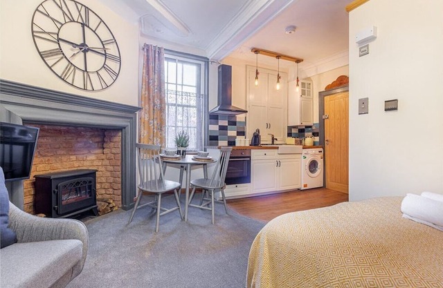 Guest Homes | The Merchant House Studio