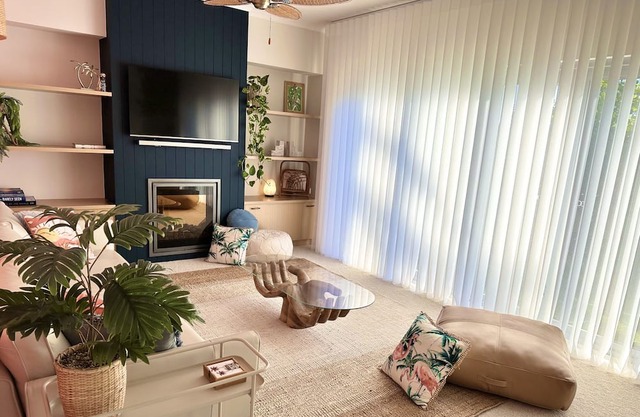 Entire House - A tropical haven in the suburbs