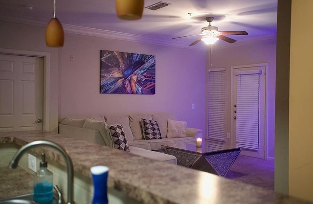 A Cozy Modern Exquisite Oasis In ATL