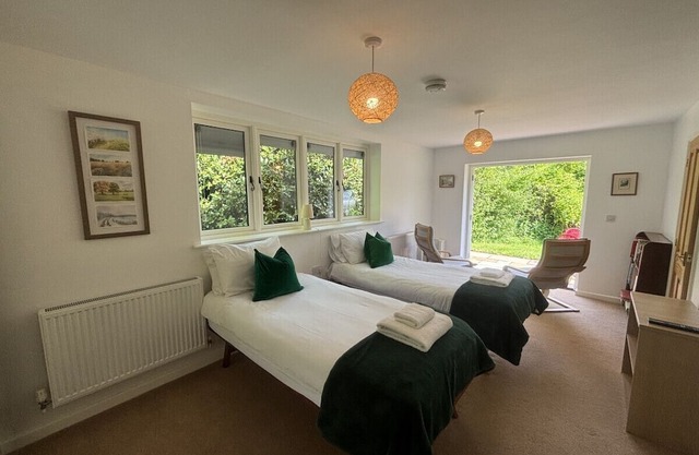 The Chalet, Lime Tree Cottage Andover