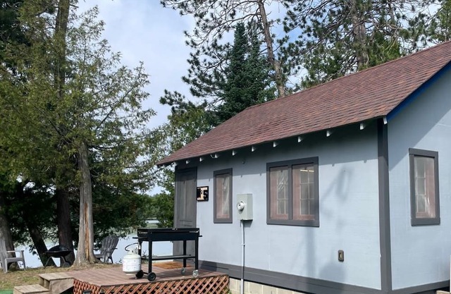 The Lakeshore Lookout