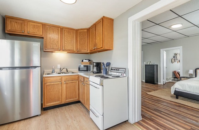 York-Harrisburg Apartment