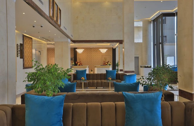 Hujra Hotel Tahlia Jeddah