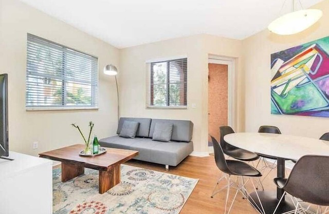 2 Bedroom 839831 by Houzlet