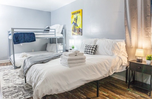This stylish yet cozy, two bed one bath space is perfect for solo and group trips