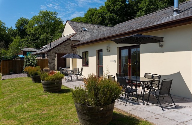 Lake view Cottage West Down