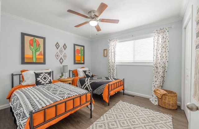 Colors of Utah 4 BD | Upstairs Apt | Comfortable