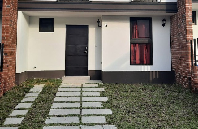 Beautiful 3 bedroom town home